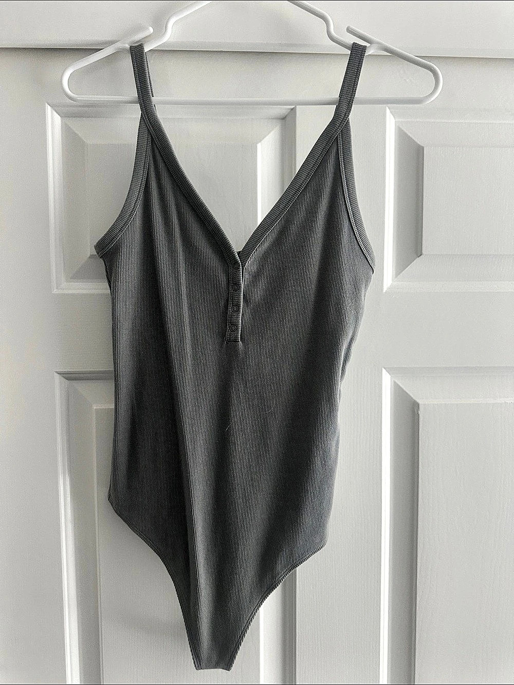 Abercrombie & Fitch Ribbed Bodysuit in Gray Size Small